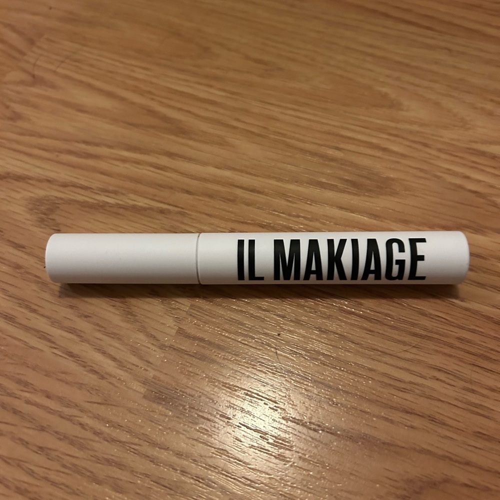 IL MAKIAGE Mascara